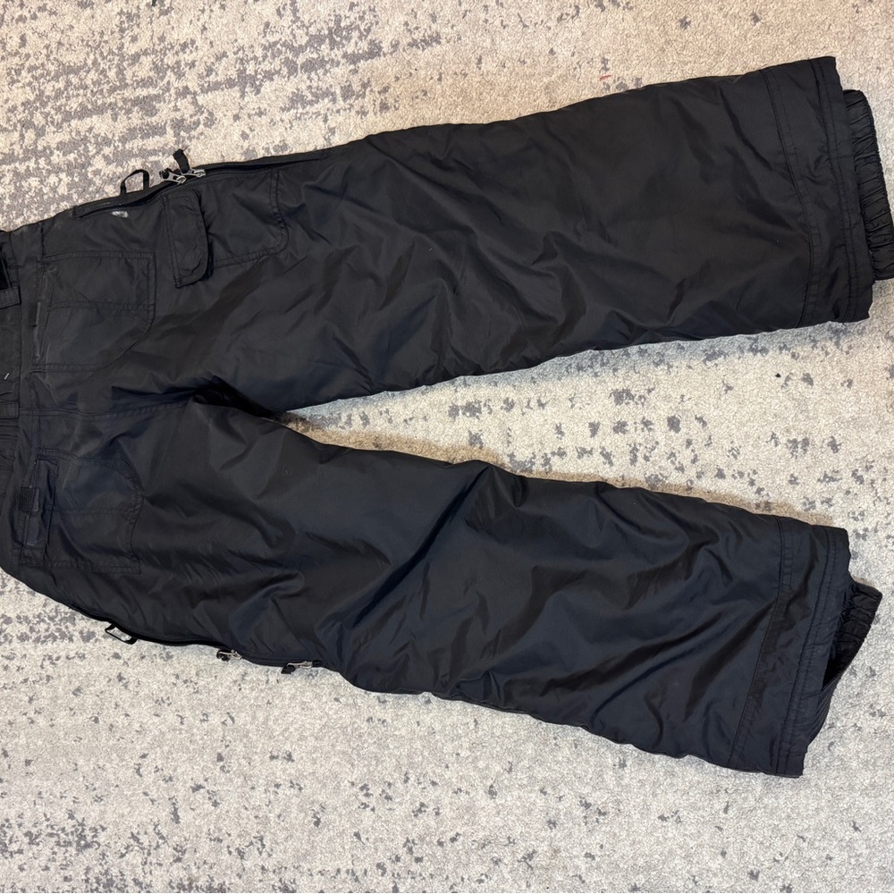 Women’s Versatile Black Cargo skiPants